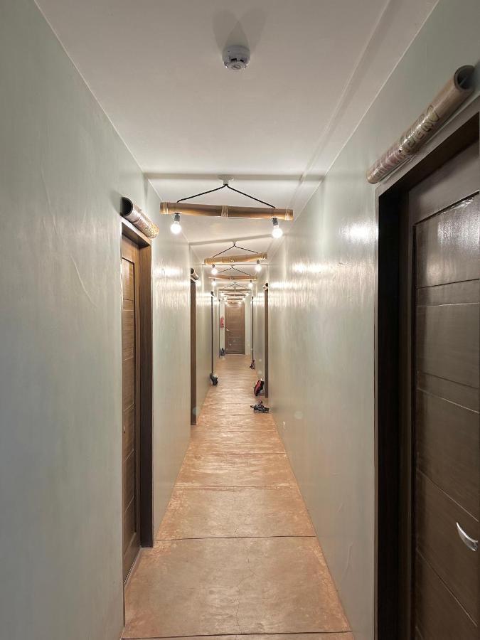 Outpost Hostel - קורון מראה חיצוני תמונה