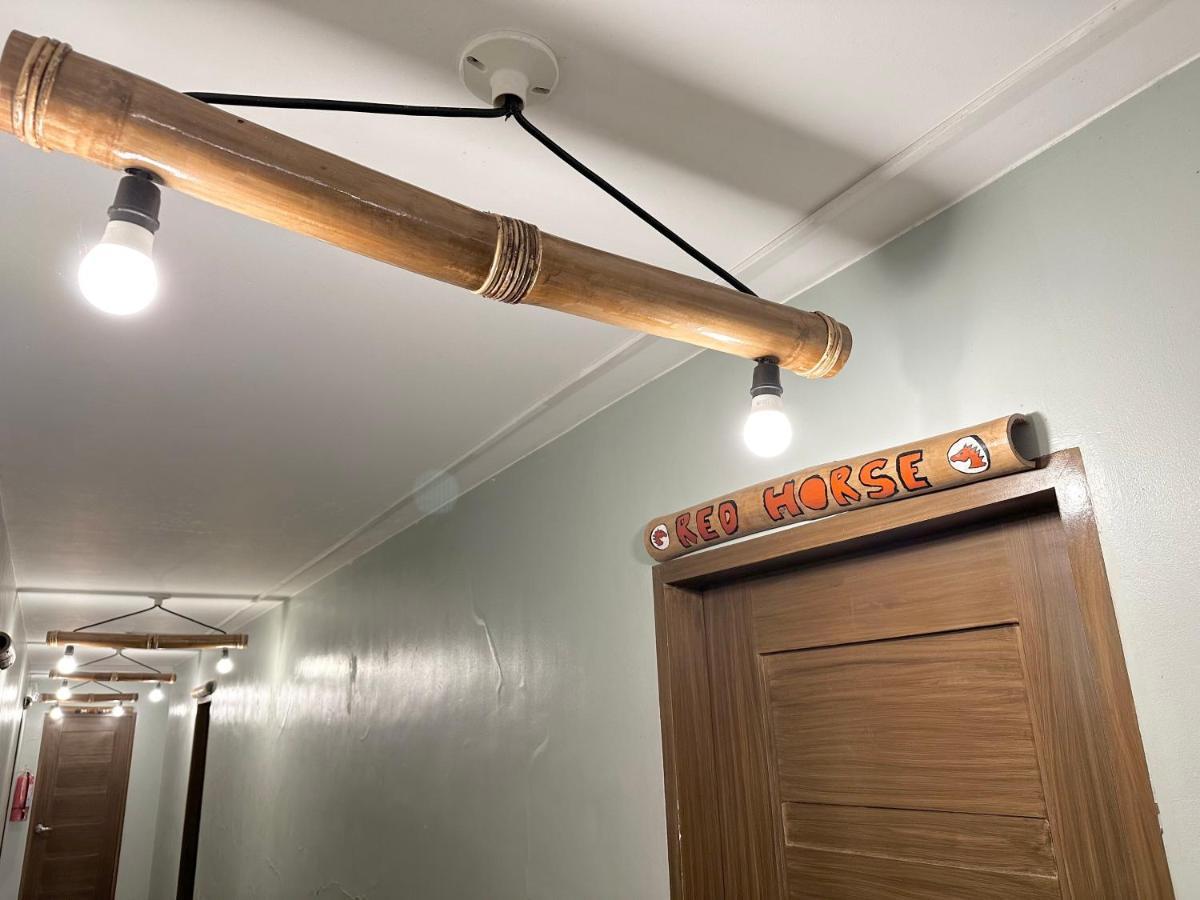 Outpost Hostel - קורון מראה חיצוני תמונה