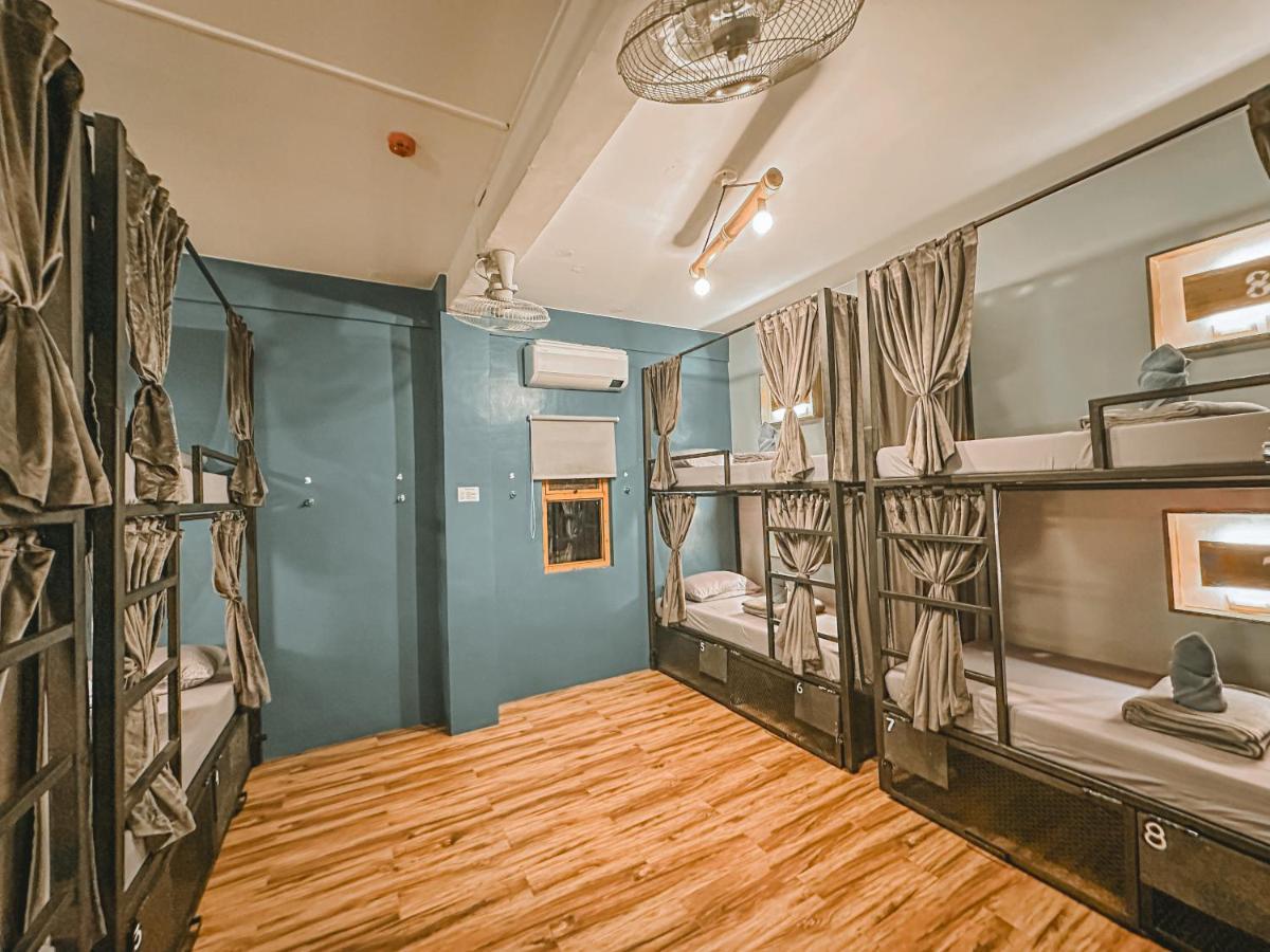 Outpost Hostel - קורון מראה חיצוני תמונה