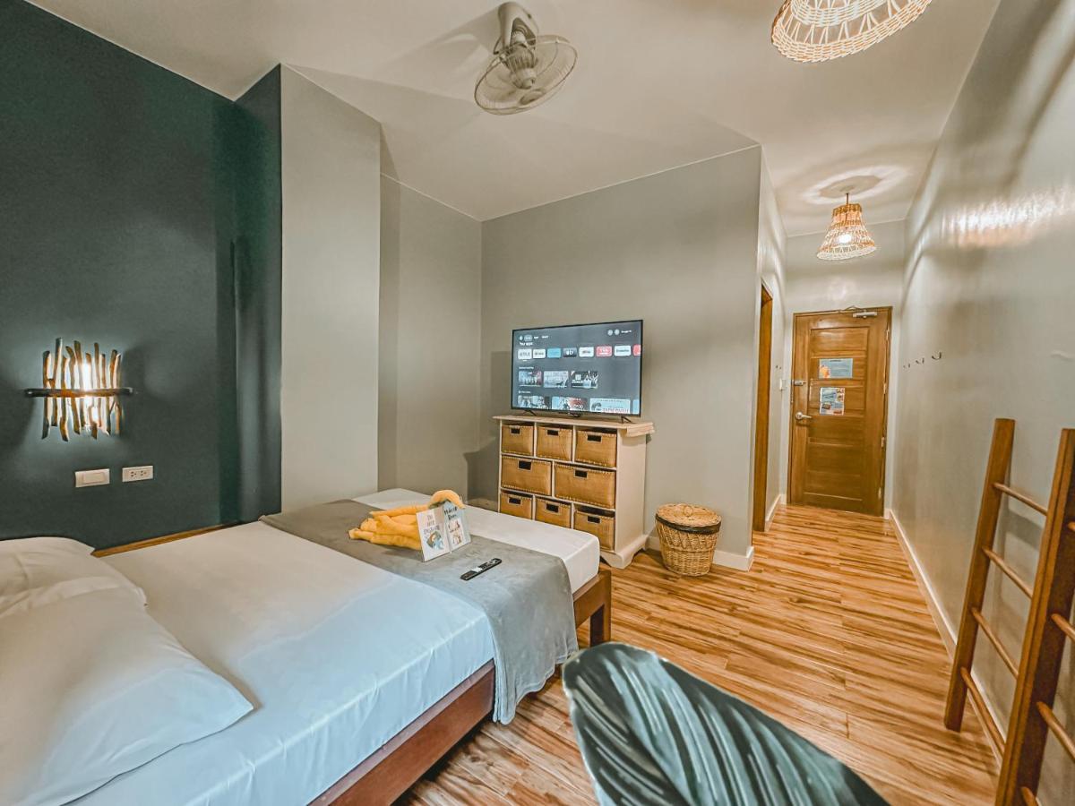 Outpost Hostel - קורון מראה חיצוני תמונה