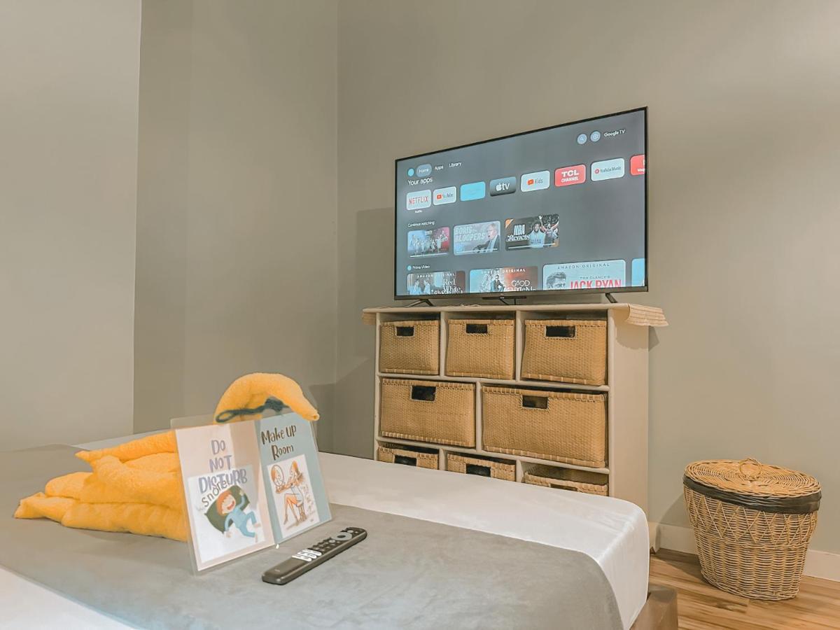 Outpost Hostel - קורון מראה חיצוני תמונה